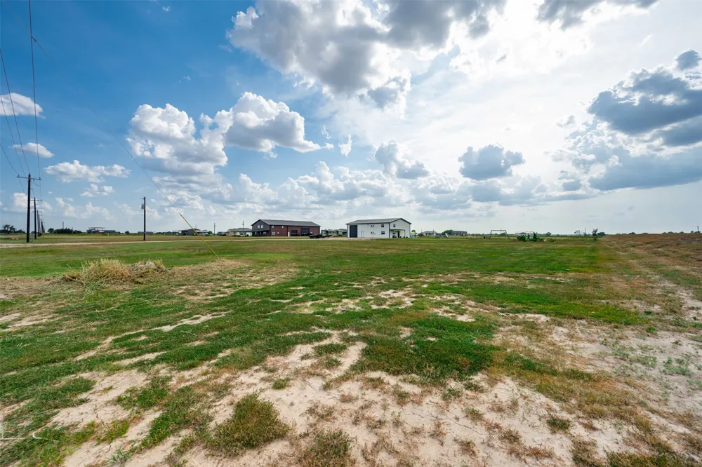3263 Farm to Market 38 N Brookston, TX 75421