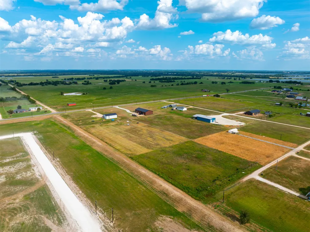 3263 Farm to Market 38 N Brookston, TX 75421