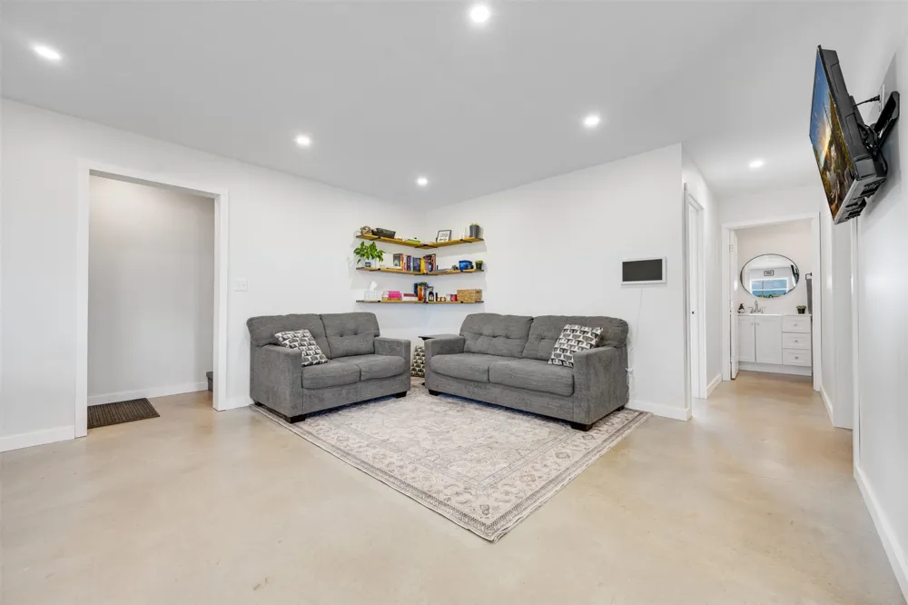 3263 Farm to Market 38 N Brookston, TX 75421