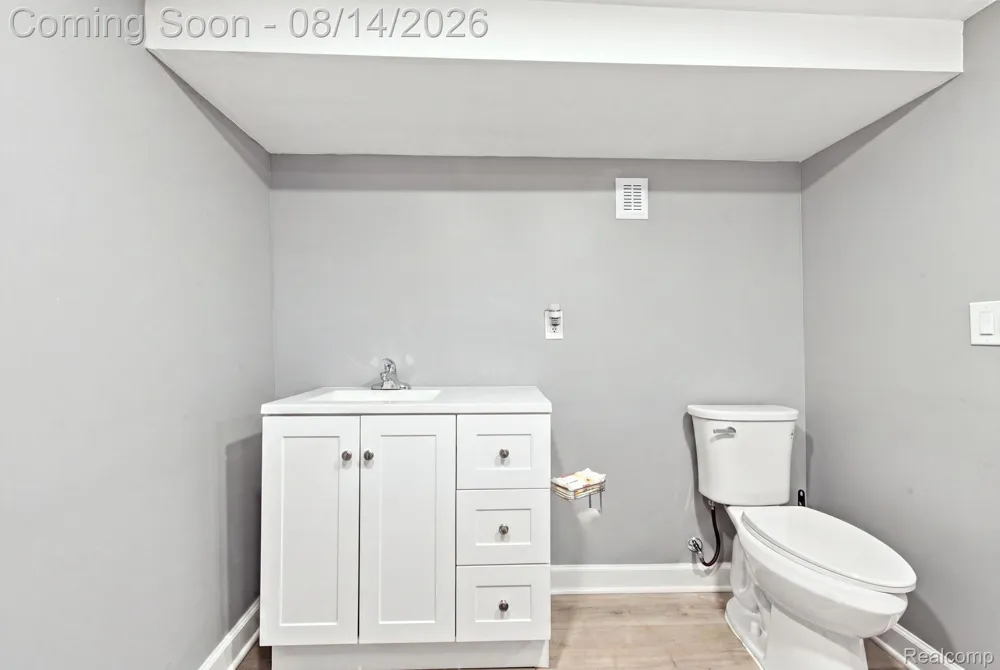 31546 Northwood Drive Fraser City, MI 48026