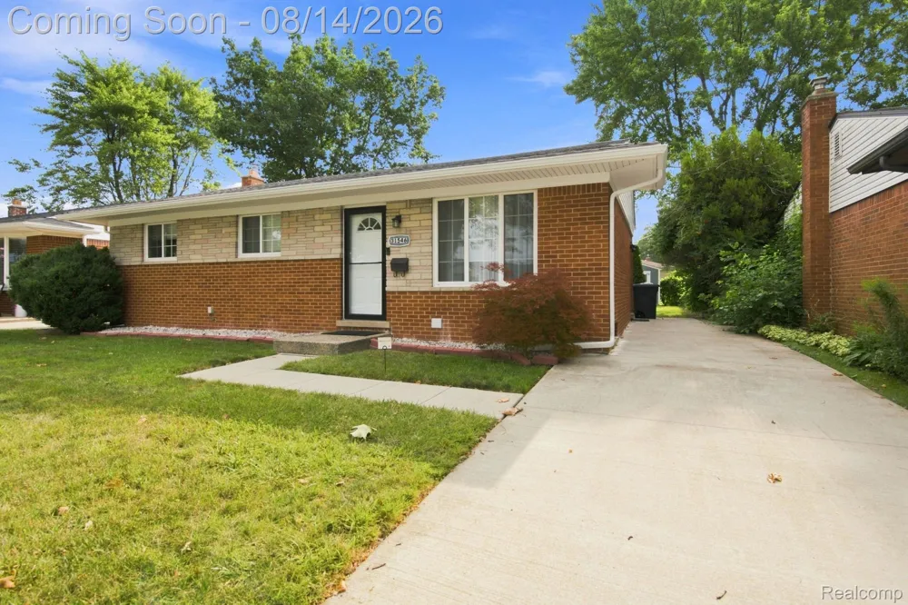 31546 Northwood Drive Fraser City, MI 48026