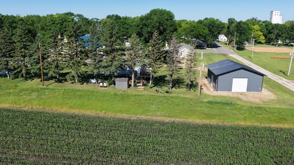 209 / 211 Farmdale Road Lake Lillian, MN 56253