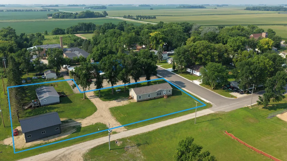 209 / 211 Farmdale Road Lake Lillian, MN 56253