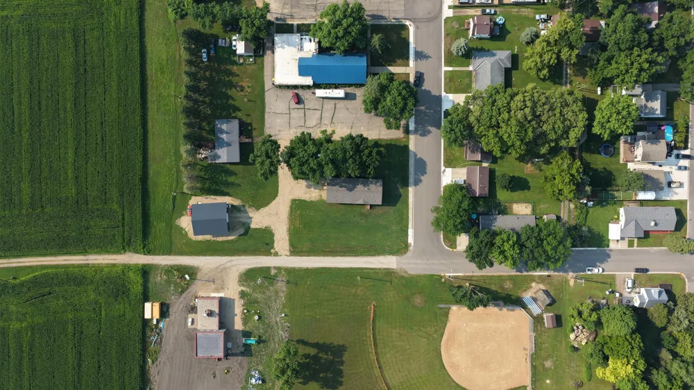 209 / 211 Farmdale Road Lake Lillian, MN 56253