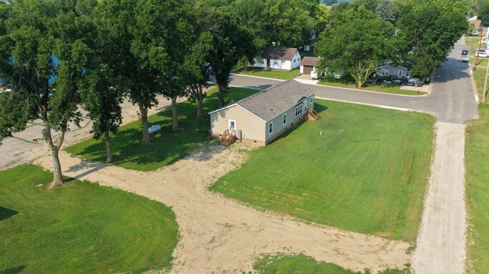 209 / 211 Farmdale Road Lake Lillian, MN 56253