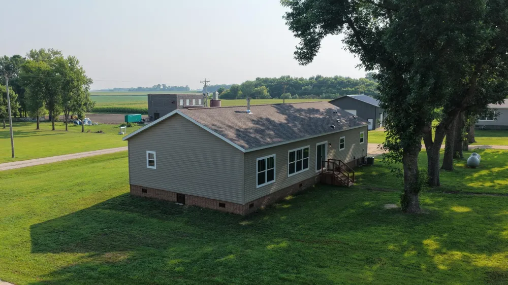 209 / 211 Farmdale Road Lake Lillian, MN 56253