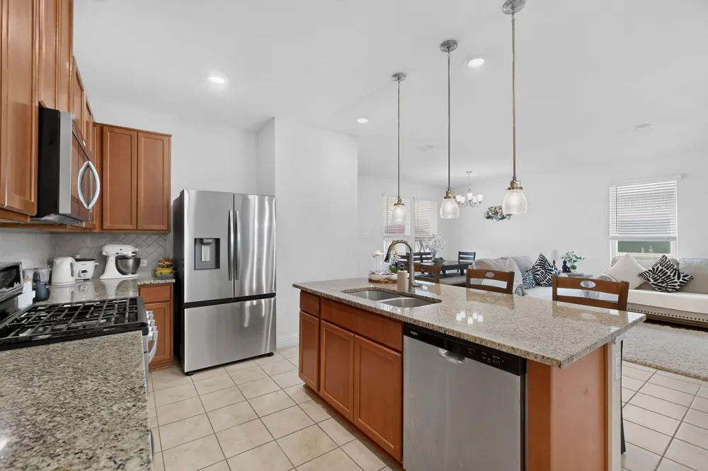 980 Burnett Drive Aubrey, TX 76227