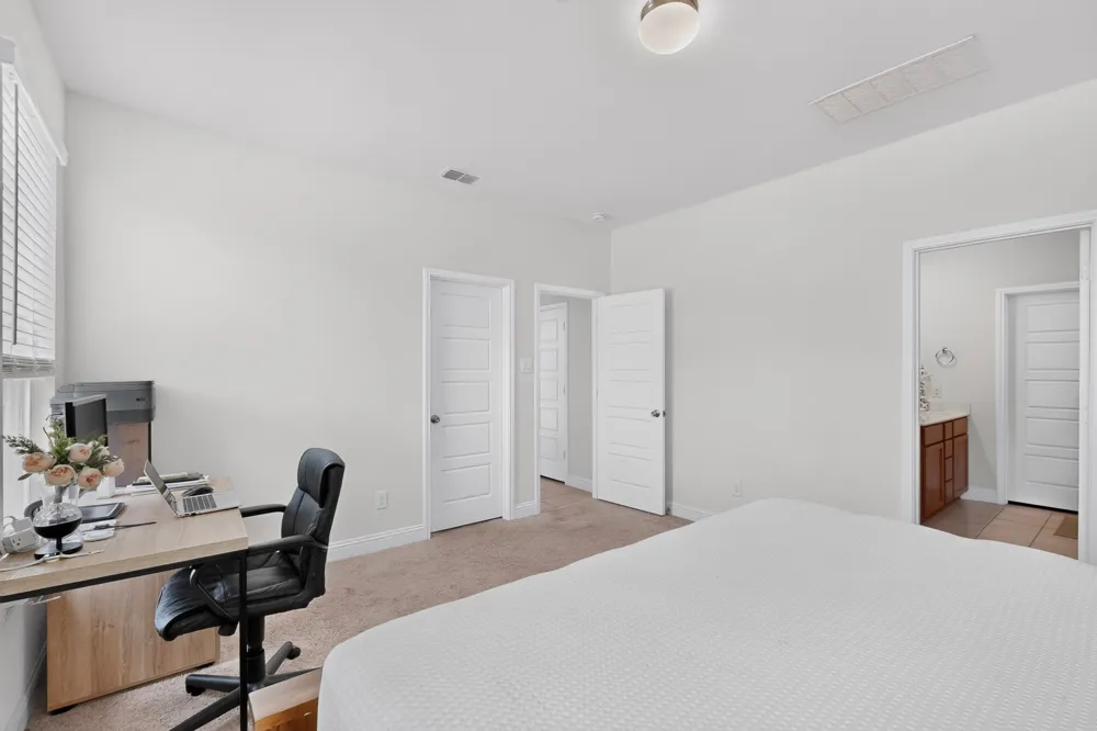 980 Burnett Drive Aubrey, TX 76227