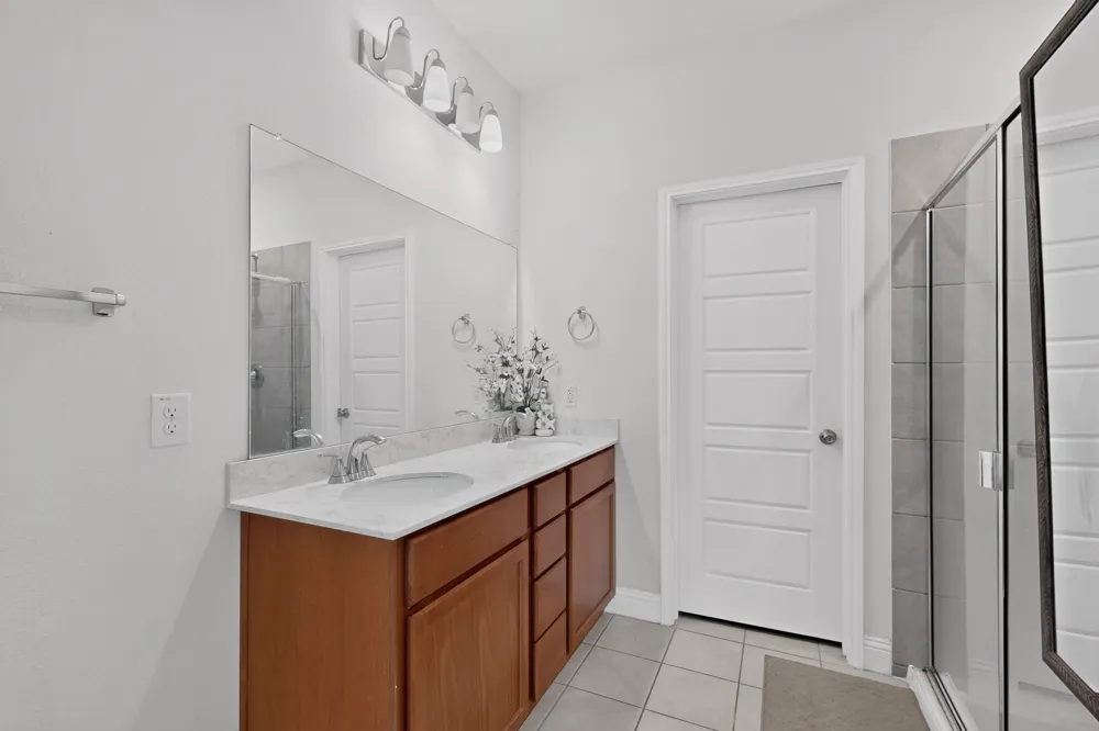 980 Burnett Drive Aubrey, TX 76227
