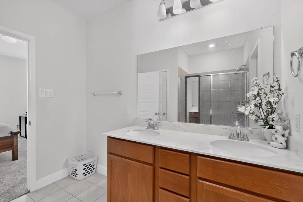 980 Burnett Drive Aubrey, TX 76227