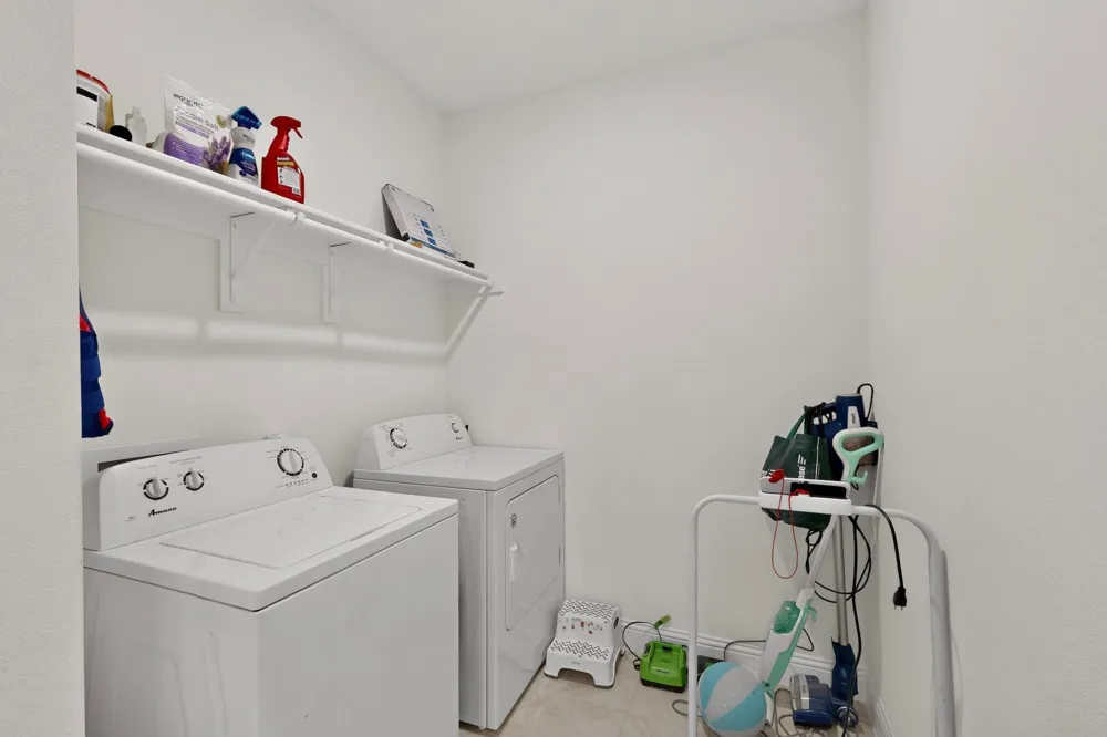 980 Burnett Drive Aubrey, TX 76227