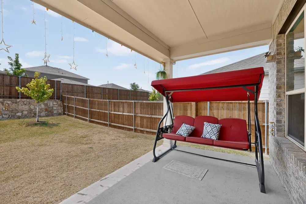980 Burnett Drive Aubrey, TX 76227