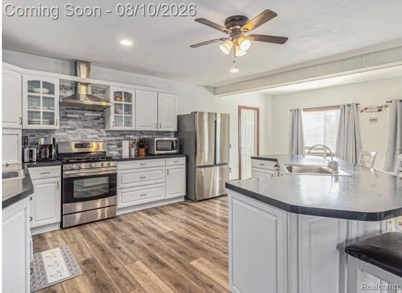 8212 Tindall Road Springfield Charter Township, MI 48350