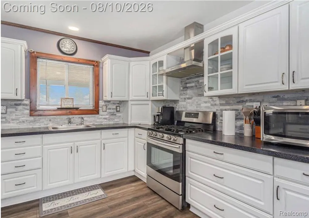 8212 Tindall Road Springfield Charter Township, MI 48350