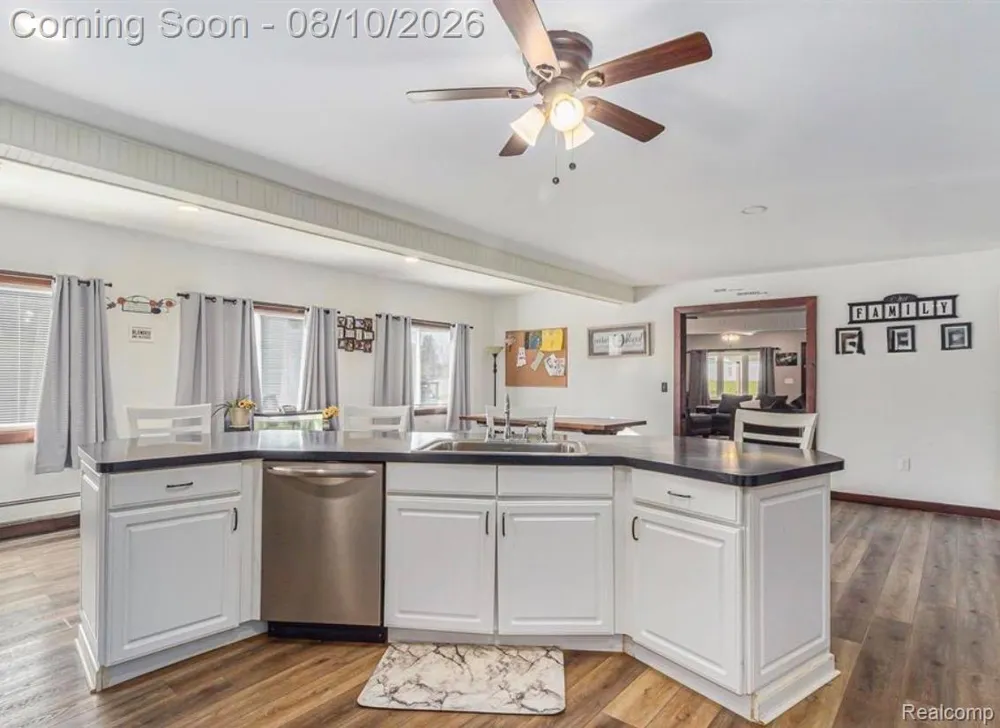 8212 Tindall Road Springfield Charter Township, MI 48350