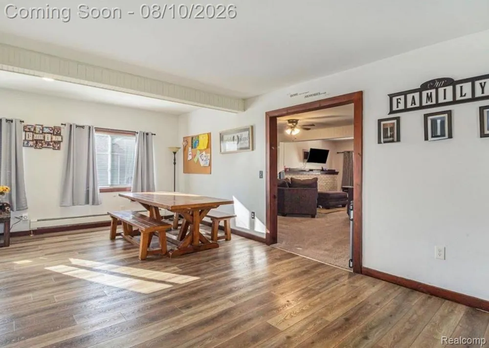 8212 Tindall Road Springfield Charter Township, MI 48350