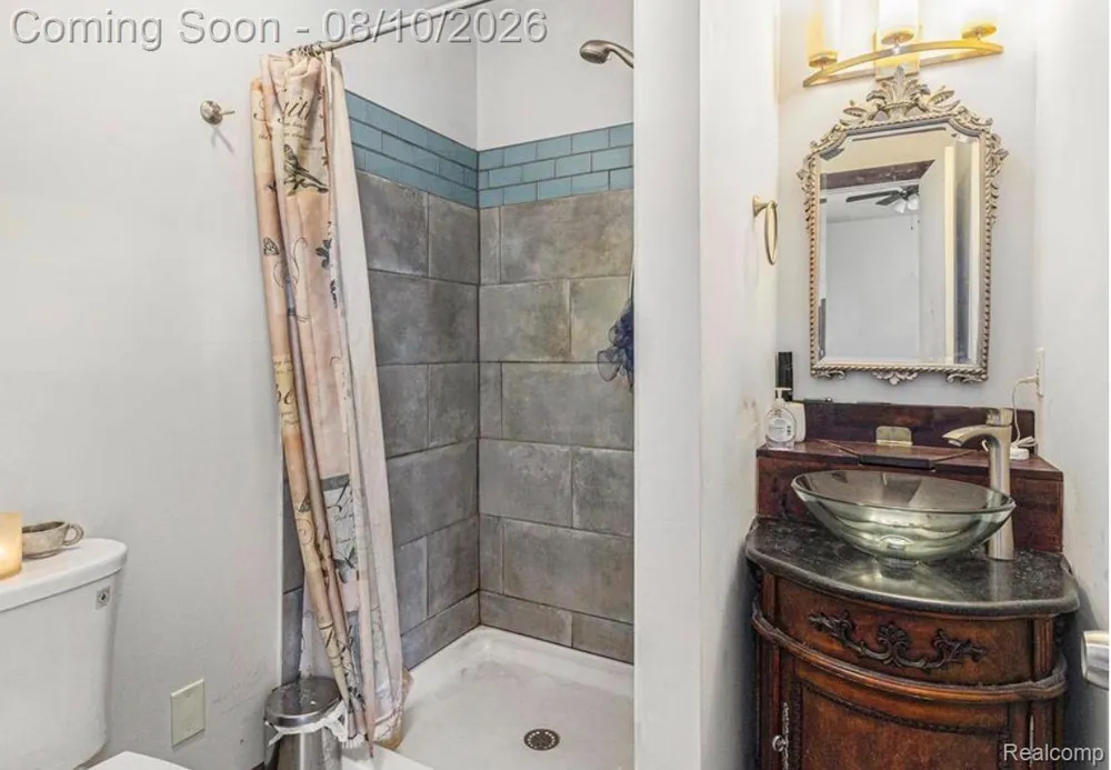8212 Tindall Road Springfield Charter Township, MI 48350