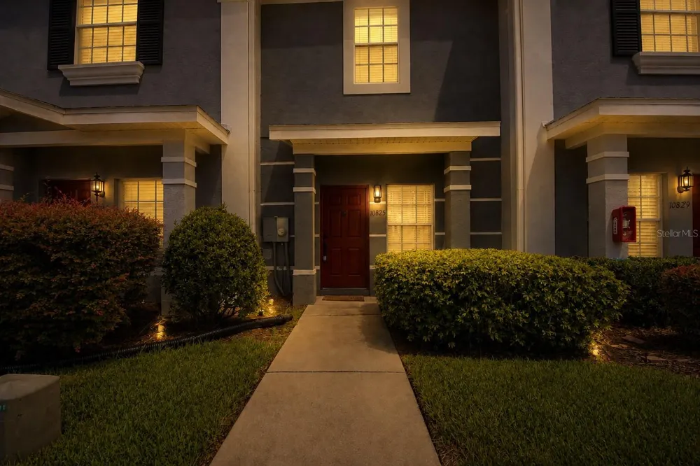 10825 SAVANNAH WOOD #199 Orlando, FL 32832