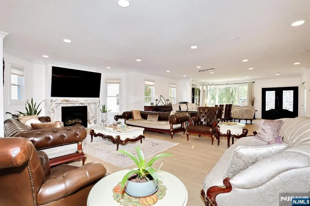 169 Woodward Avenue Rutherford, NJ 07070
