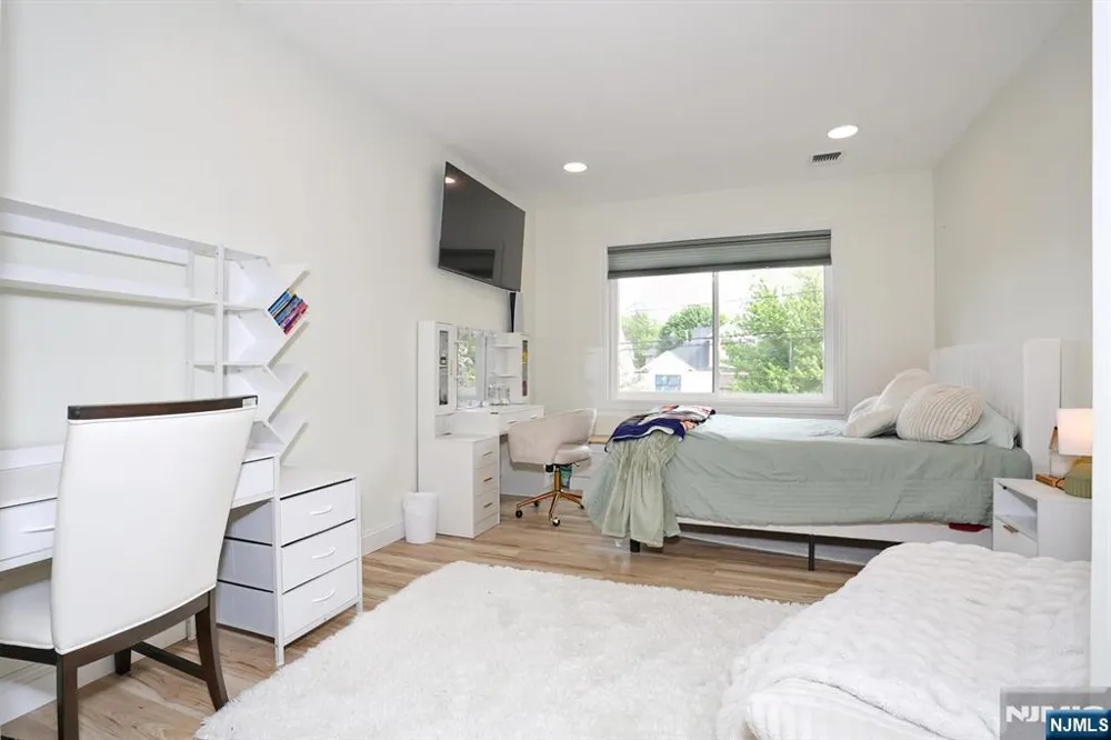 169 Woodward Avenue Rutherford, NJ 07070