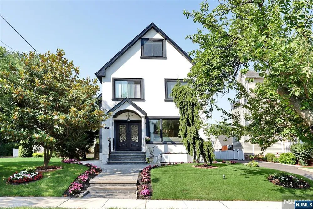 169 Woodward Avenue Rutherford, NJ 07070