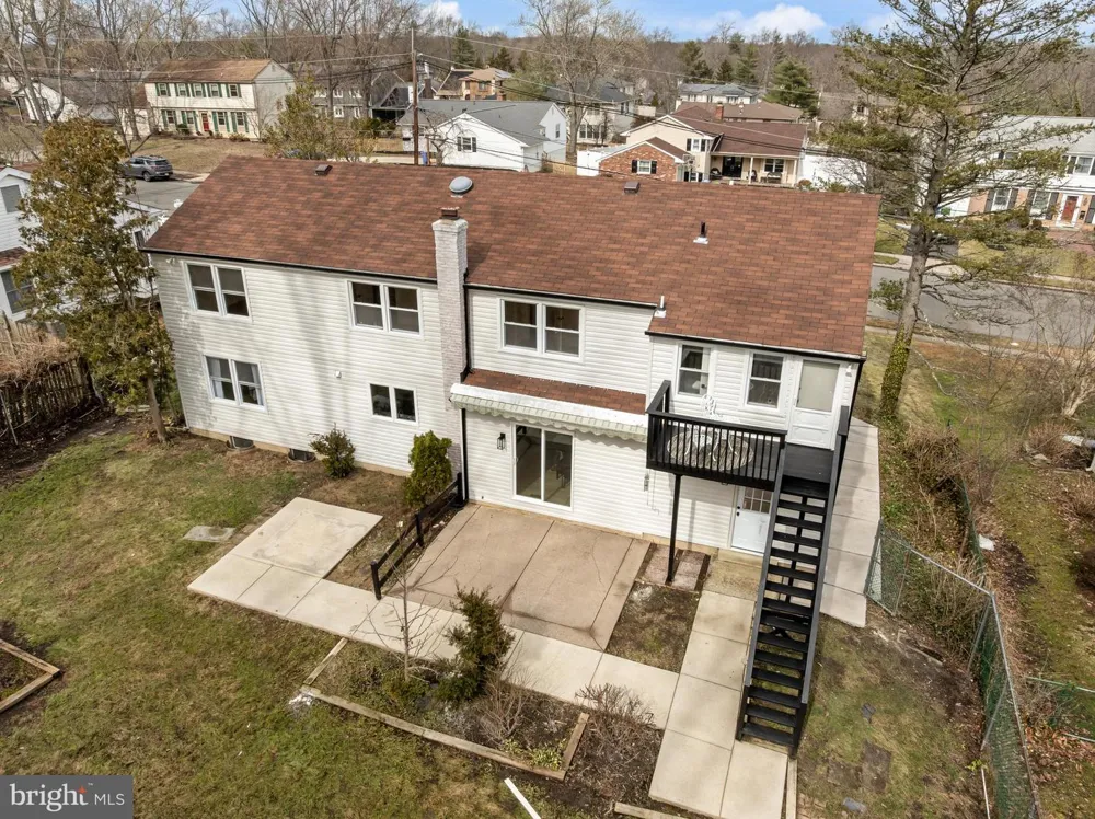 1752 LARK LANE Cherry Hill, NJ 08003