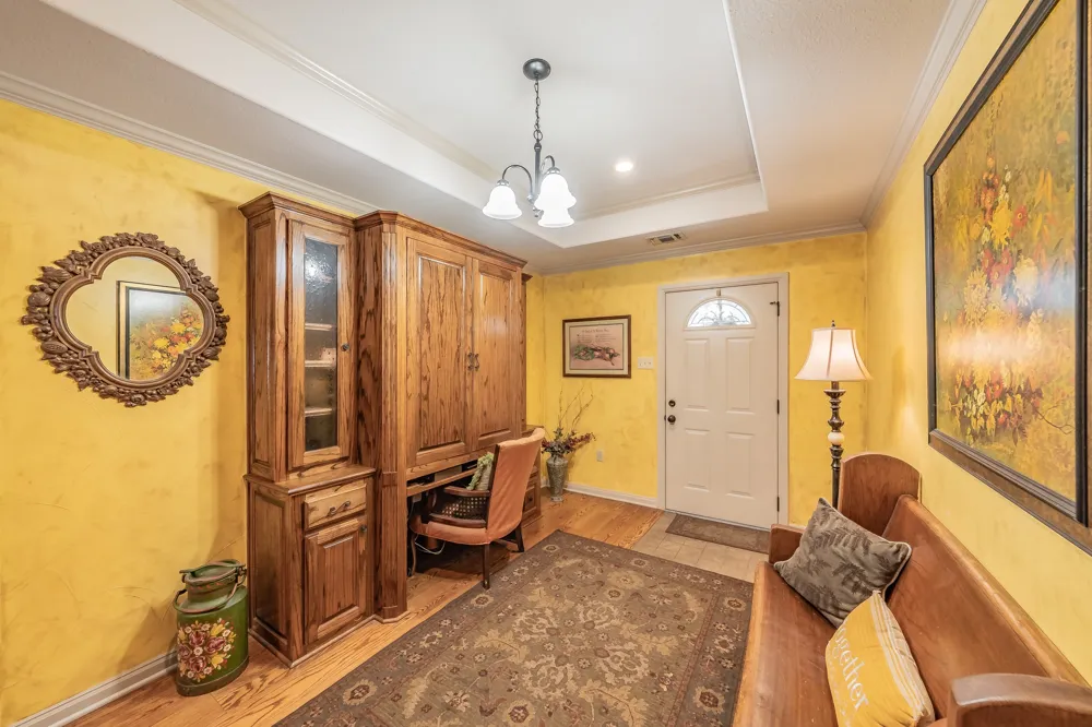 300 Shoreline Drive Azle, TX 76020