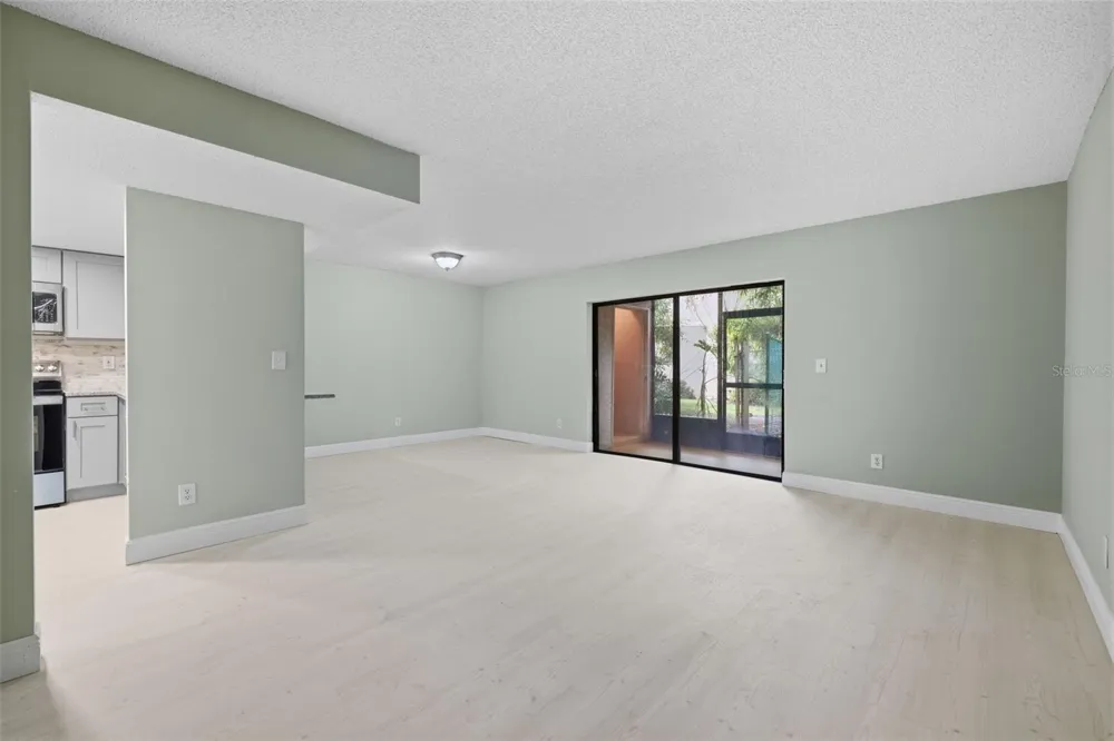 4873 PURITAN CIRCLE #2401 Tampa, FL 33617