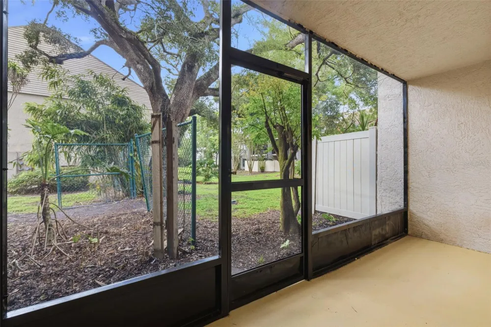 4873 PURITAN CIRCLE #2401 Tampa, FL 33617