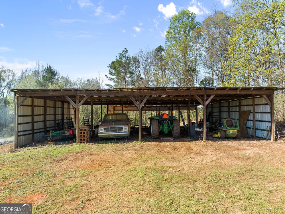 95 Farmers Academy RD Martin, GA 30557