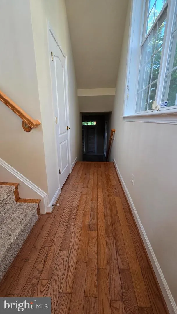 43762 LEES MILL SQUARE Leesburg, VA 20176