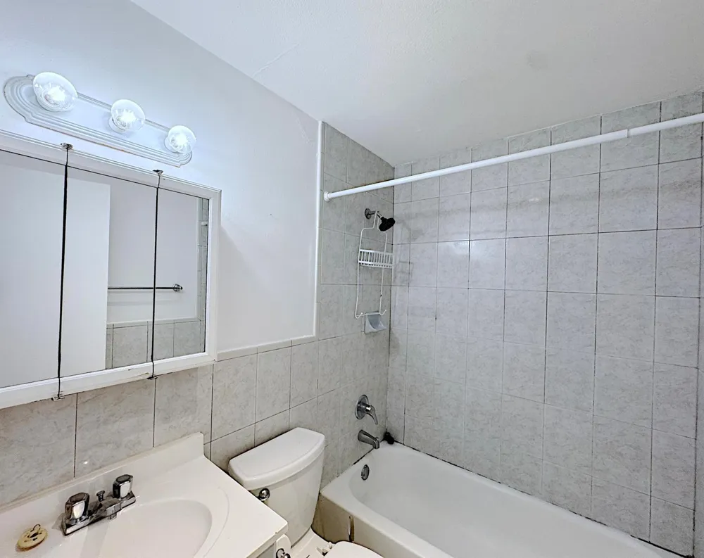 202 SE 3RD TERRACE #1 Dania Beach, FL 33004