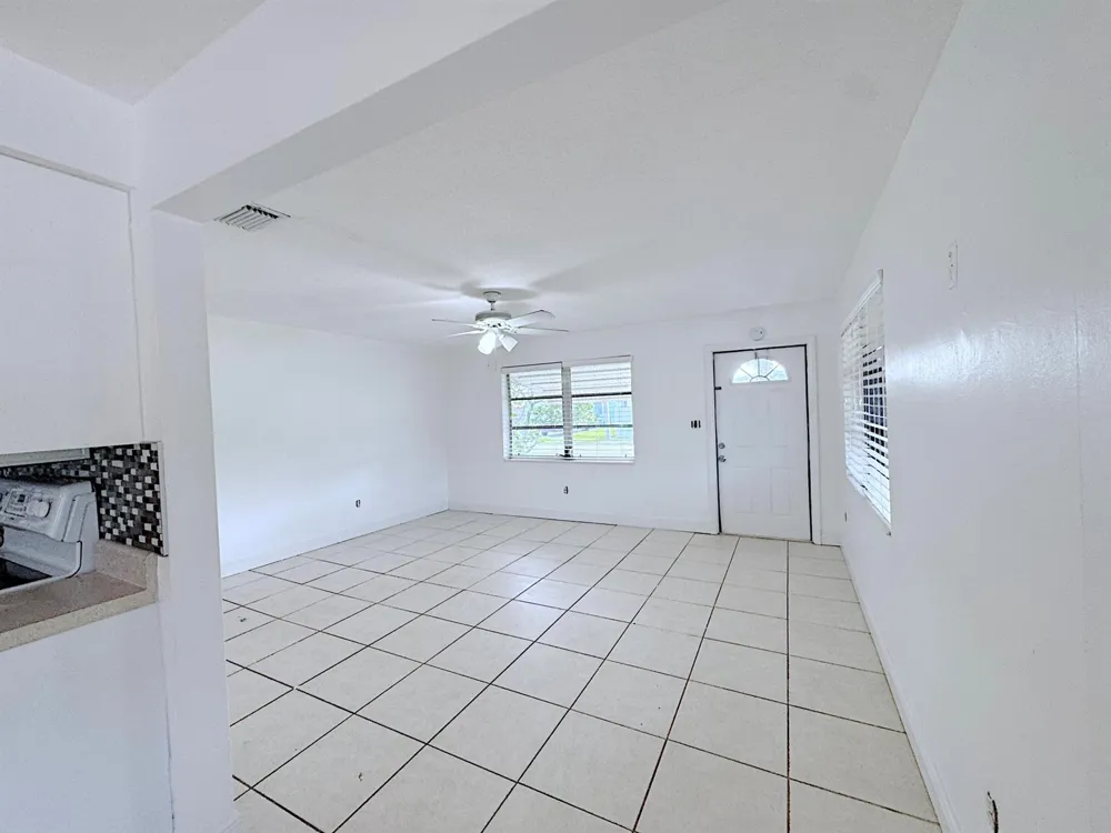 202 SE 3RD TERRACE #1 Dania Beach, FL 33004