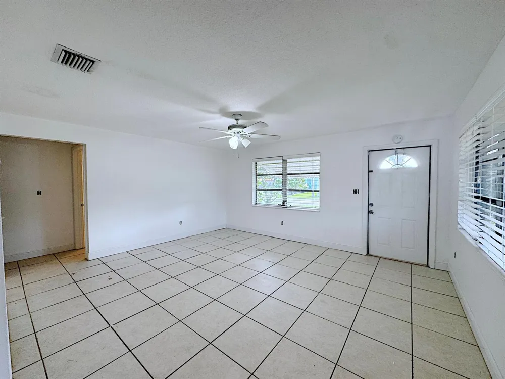 202 SE 3RD TERRACE #1 Dania Beach, FL 33004