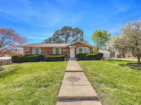 692 Atlanta Dr