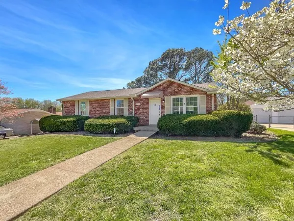 692 Atlanta Dr Hermitage, TN 37076