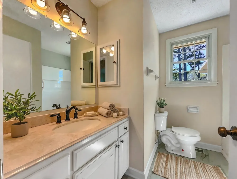 692 Atlanta Dr Hermitage, TN 37076