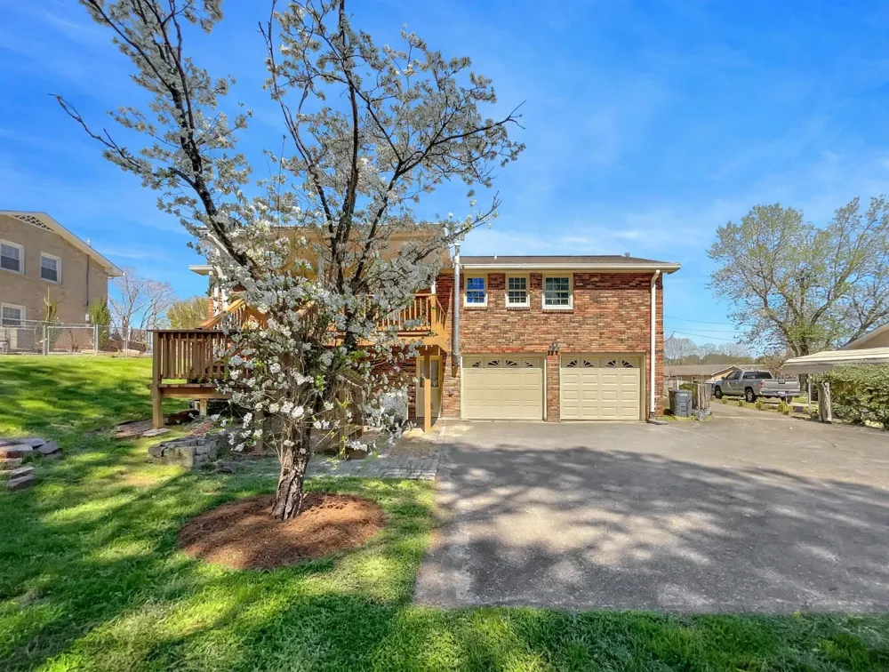 692 Atlanta Dr Hermitage, TN 37076