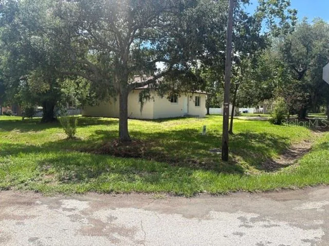 607 2ND STREET NW Ruskin, FL 33570