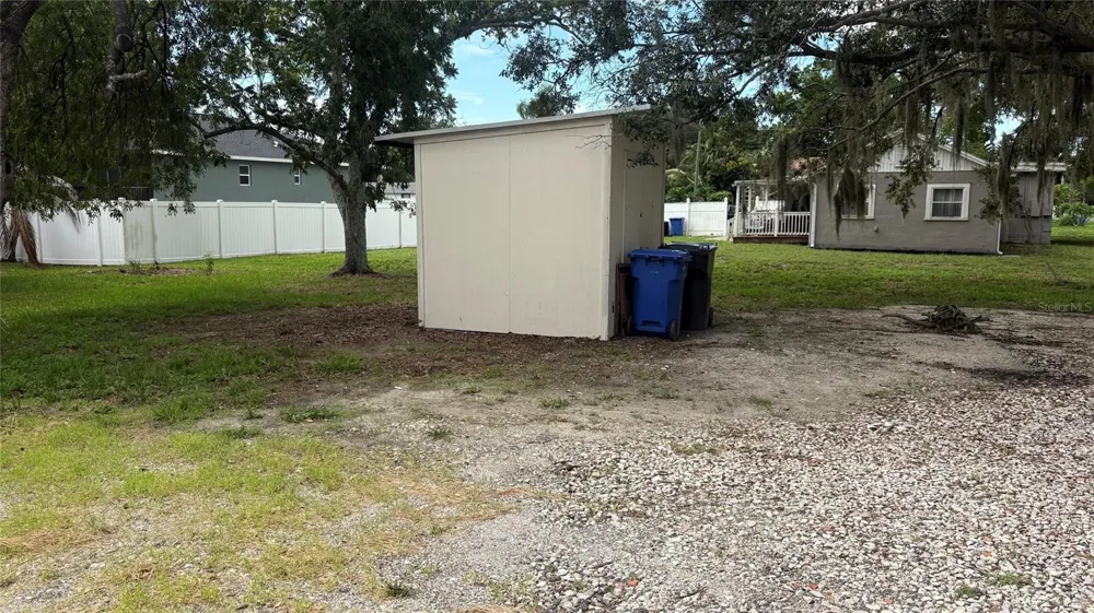 607 2ND STREET NW Ruskin, FL 33570