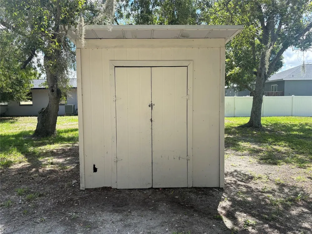 607 2ND STREET NW Ruskin, FL 33570