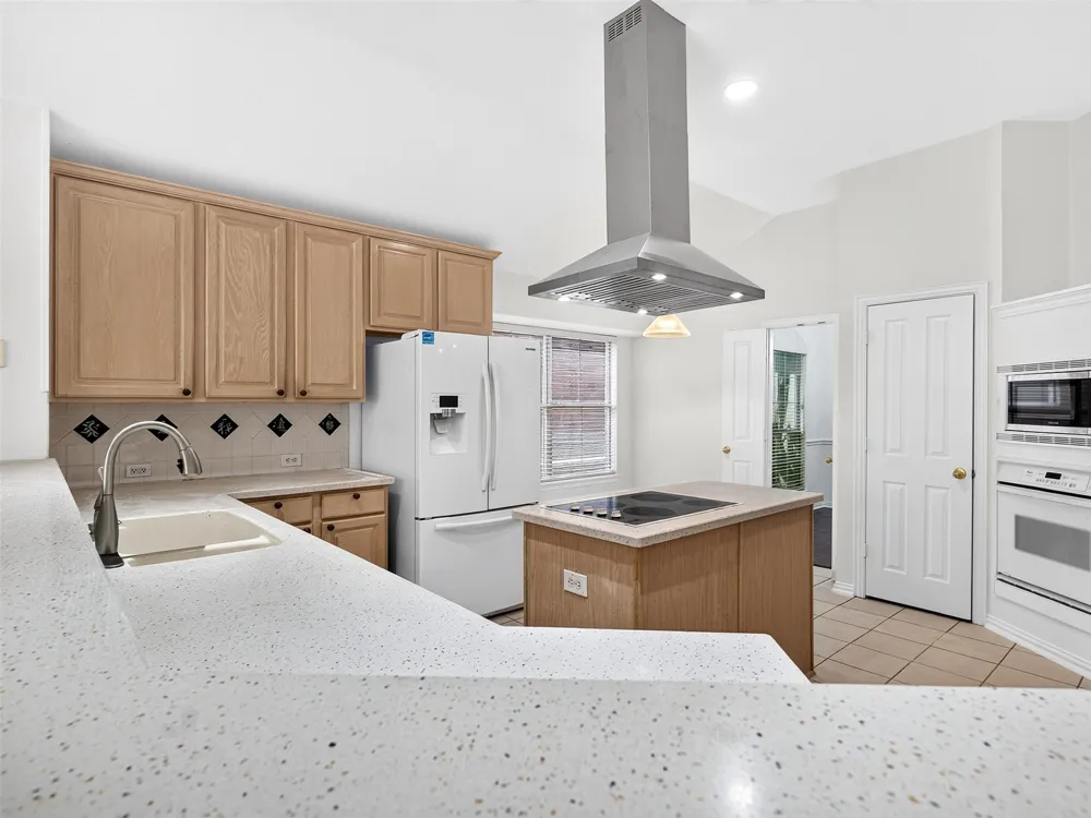 456 Ridge Meade Drive Lewisville, TX 75067