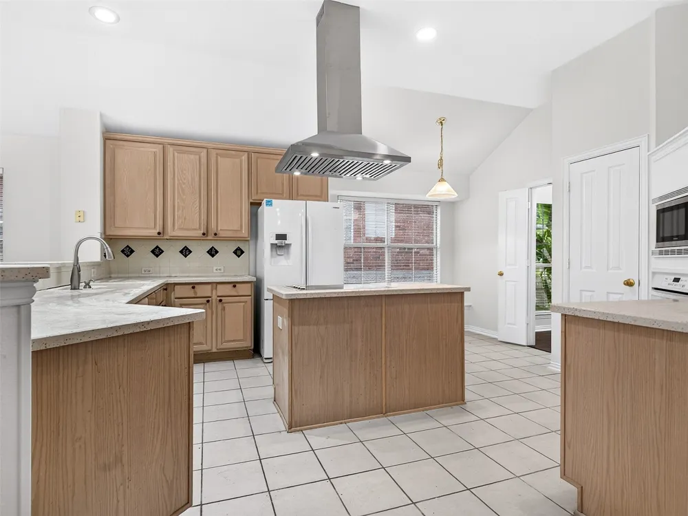 456 Ridge Meade Drive Lewisville, TX 75067