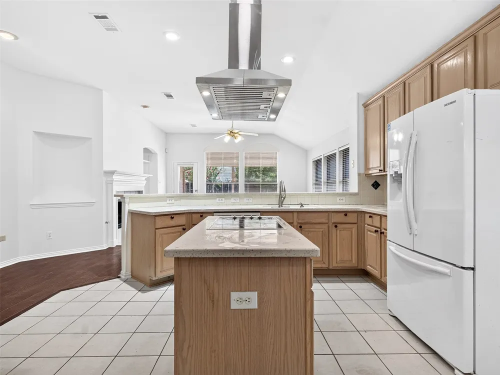 456 Ridge Meade Drive Lewisville, TX 75067