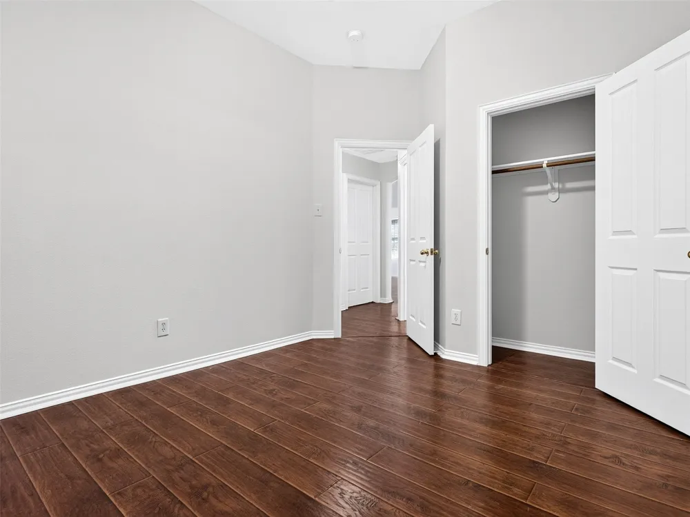 456 Ridge Meade Drive Lewisville, TX 75067