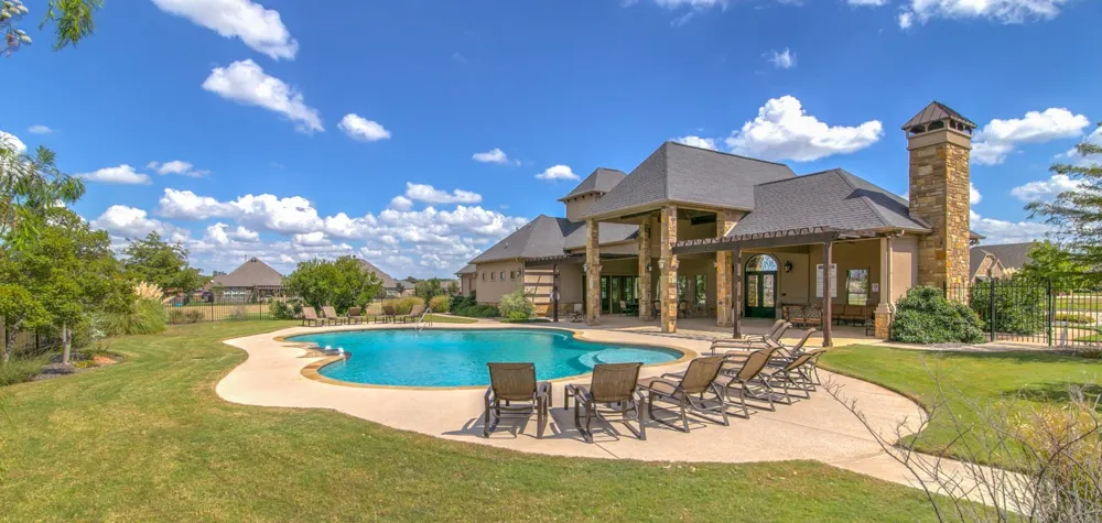 202 Captains Court Granbury, TX 76049
