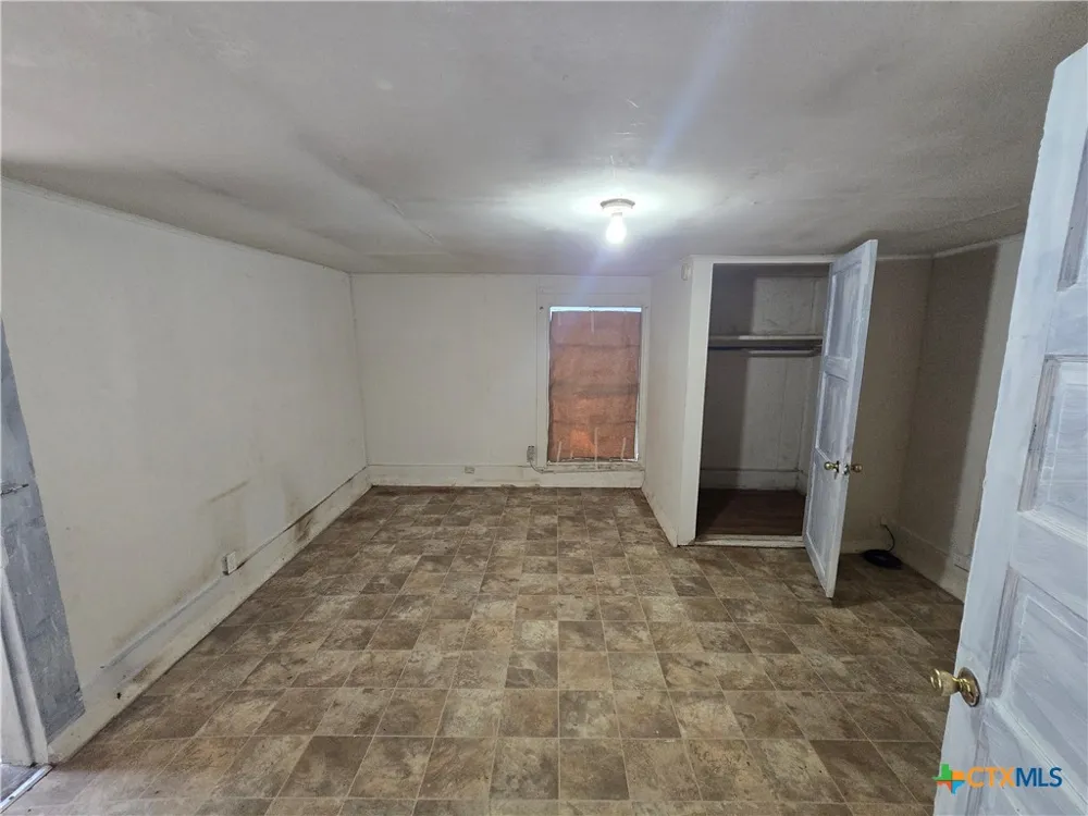 313 Commerce Street Marlin, TX 76661