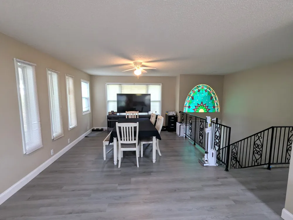 1208 E Blythe St Paris, TN 38242