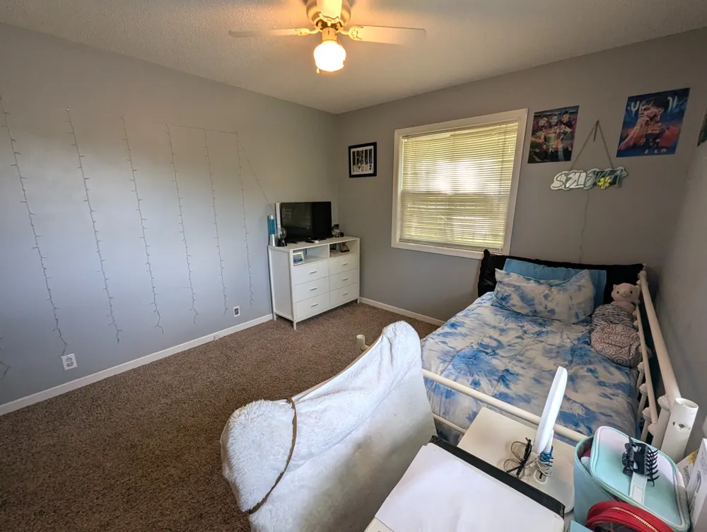 1208 E Blythe St Paris, TN 38242