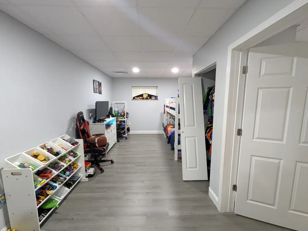 1208 E Blythe St Paris, TN 38242